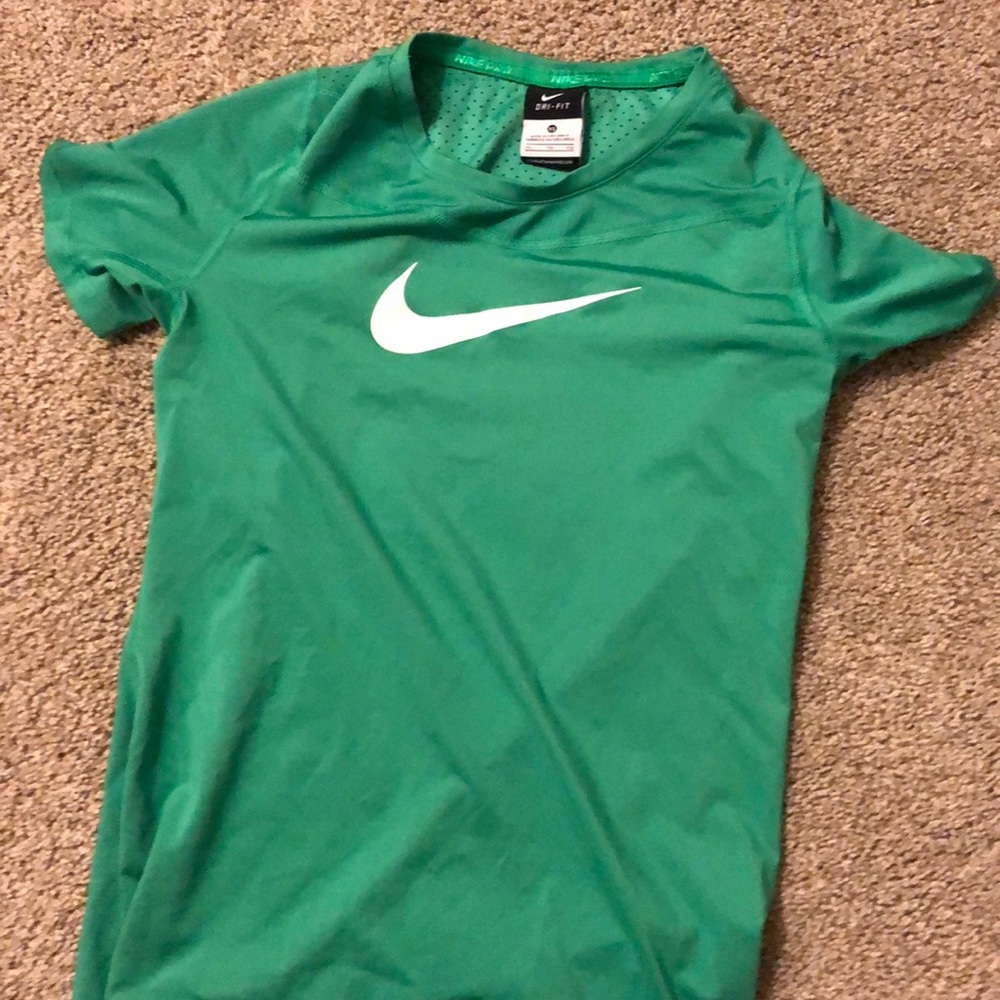 Green Nike girls dry fit shirt